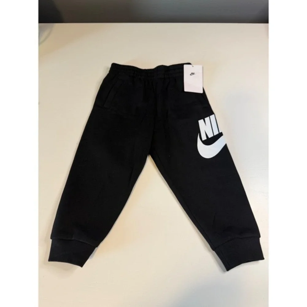 Nike Kids Black Fleece Joggers Toddler Size 4 XS Sweatpants Logo Activewear